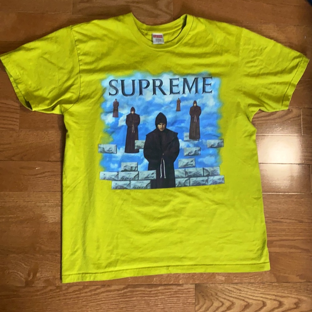 Supreme tee